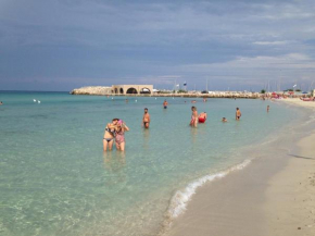 Villa Claudio a pochi passi dal mare